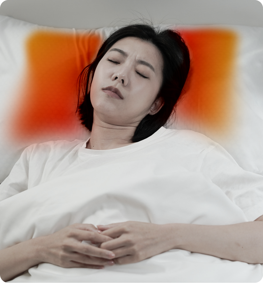 無散熱結構：一般枕頭睡眠示意，熱氣聚集